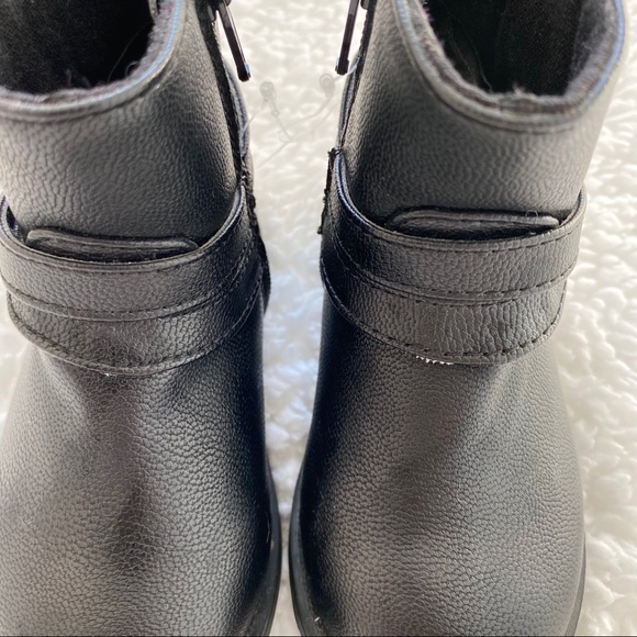 Baby GAP Boots - Picture 2 of 6